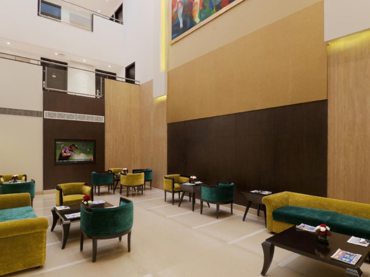 Inde Hotel Vista Woods Huda City Centre, Gurgaon Exterior foto
