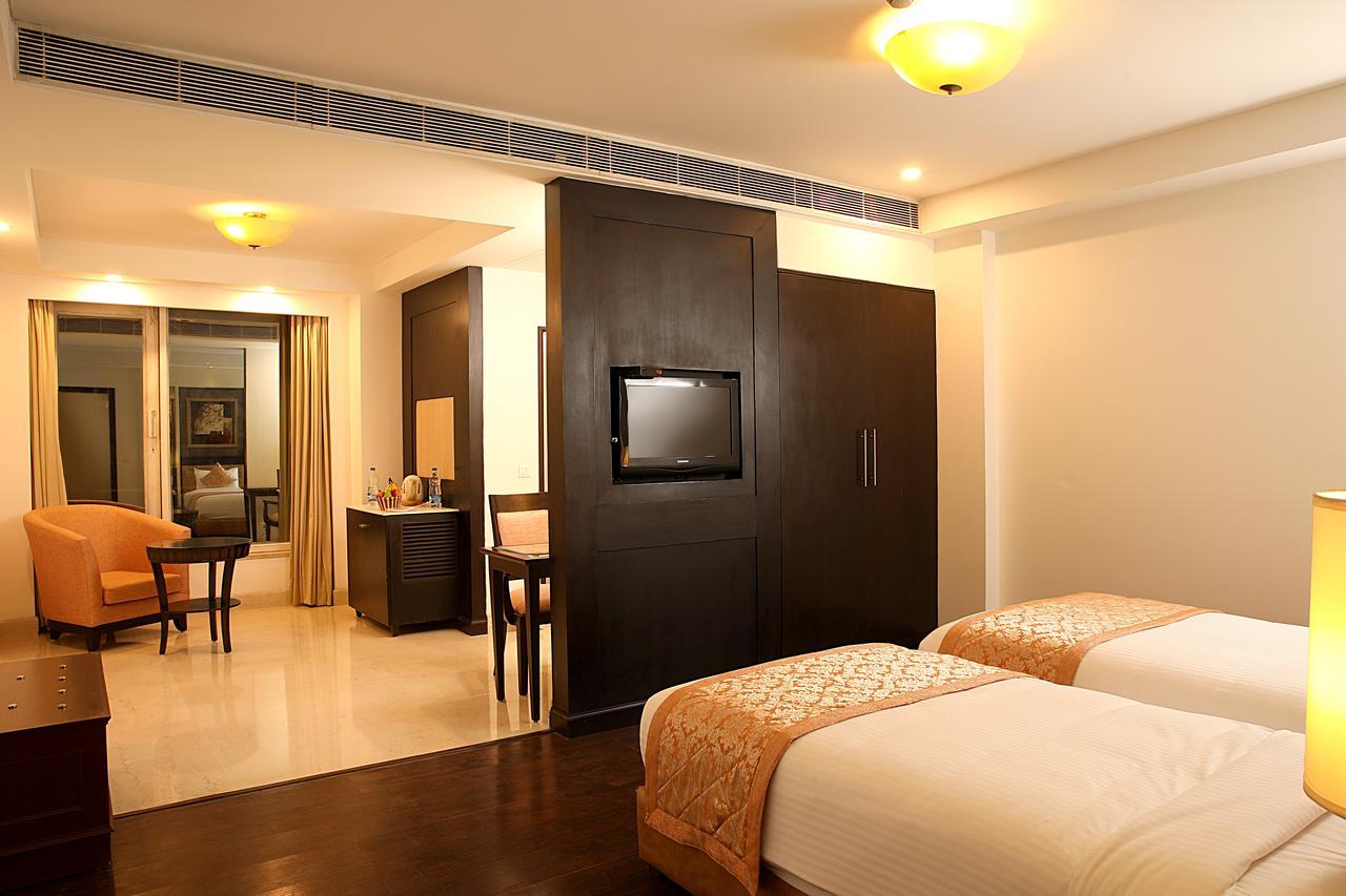Inde Hotel Vista Woods Huda City Centre, Gurgaon Exterior foto