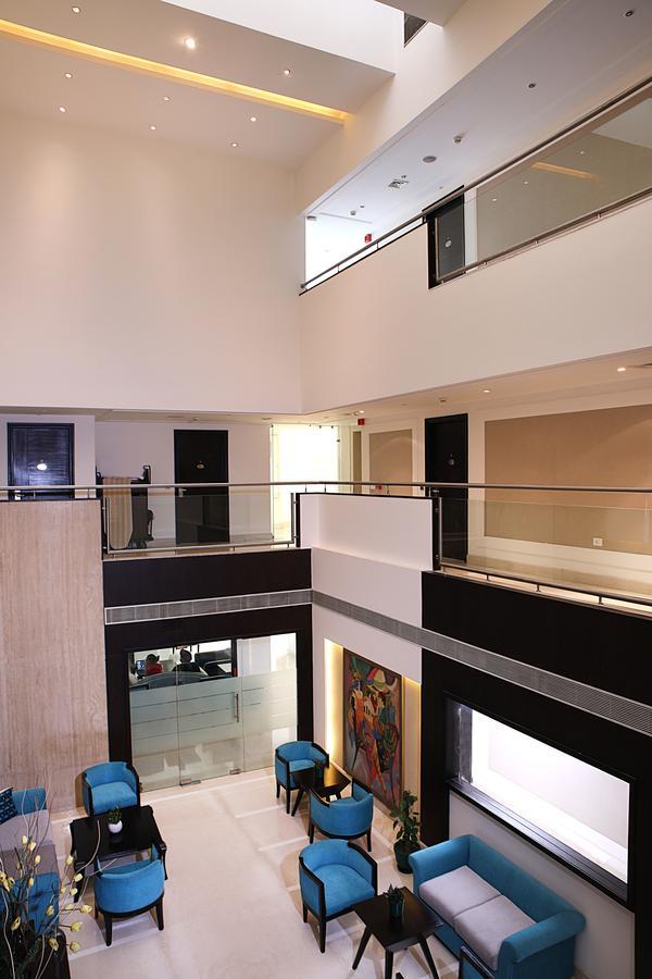 Inde Hotel Vista Woods Huda City Centre, Gurgaon Exterior foto