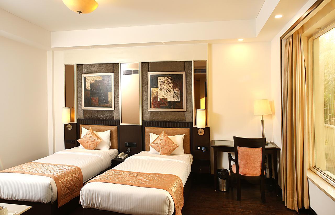 Inde Hotel Vista Woods Huda City Centre, Gurgaon Exterior foto