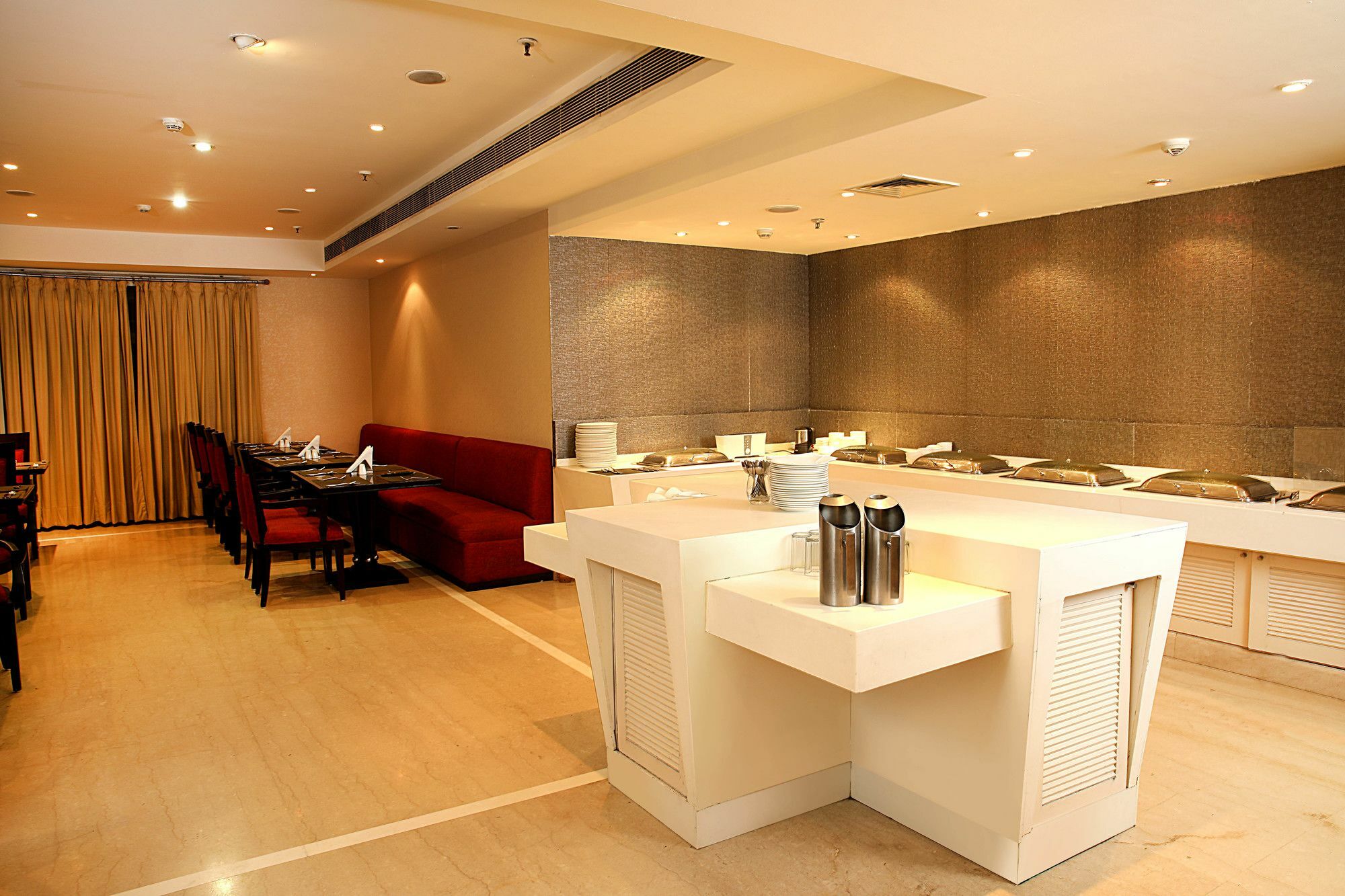 Inde Hotel Vista Woods Huda City Centre, Gurgaon Exterior foto