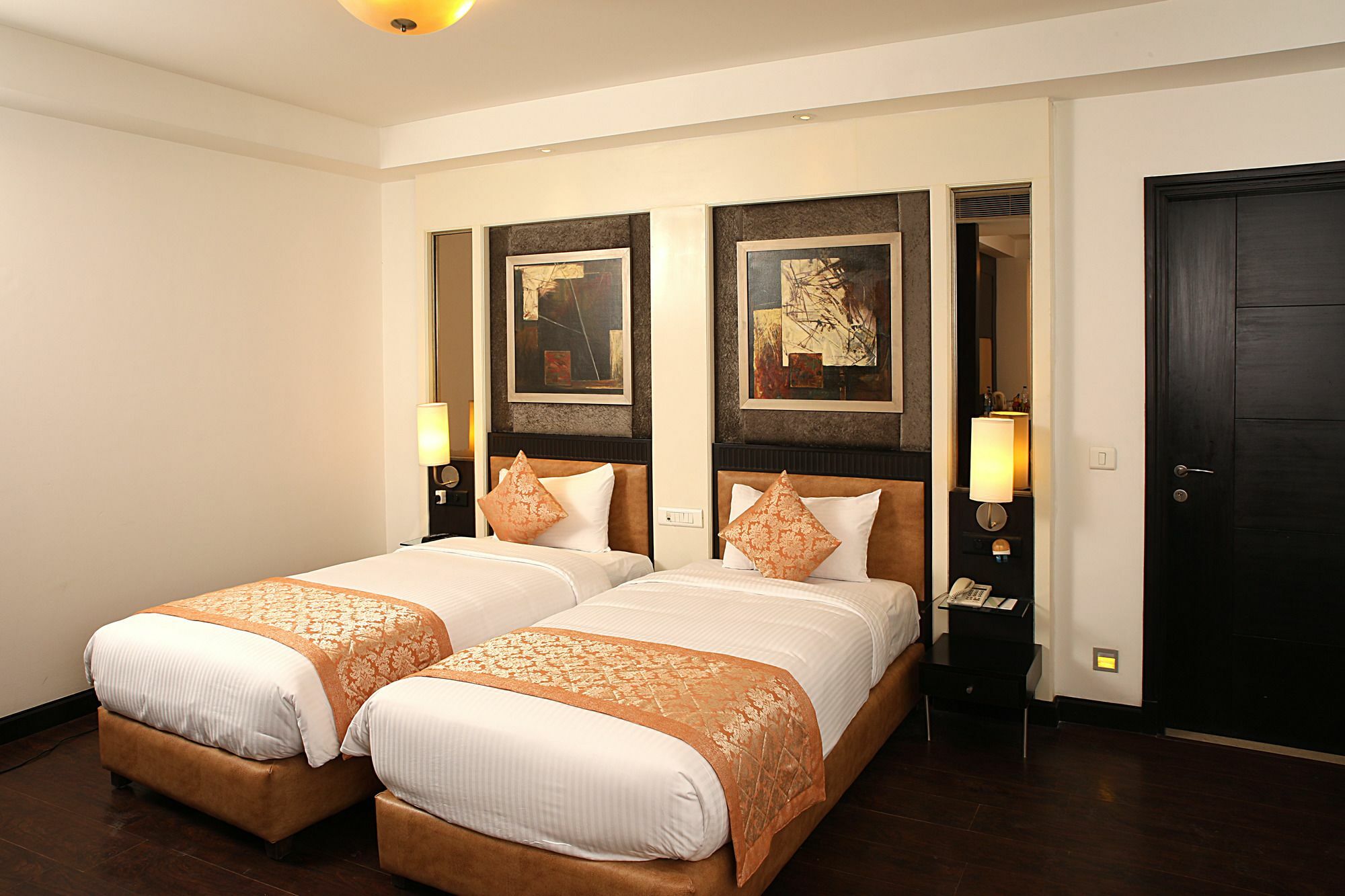 Inde Hotel Vista Woods Huda City Centre, Gurgaon Exterior foto